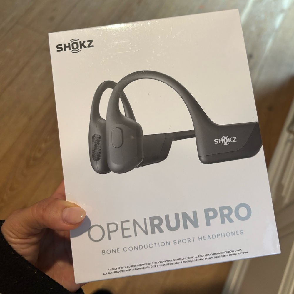 OpenRun SEALED IN BOX headphones premium Shokz black $160